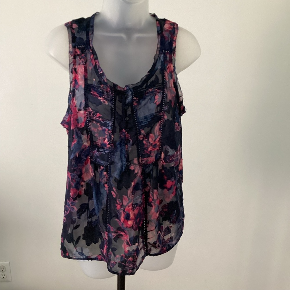 Lucky Brand Floral Blue and Pink  Sleeves Blouse Size Medium